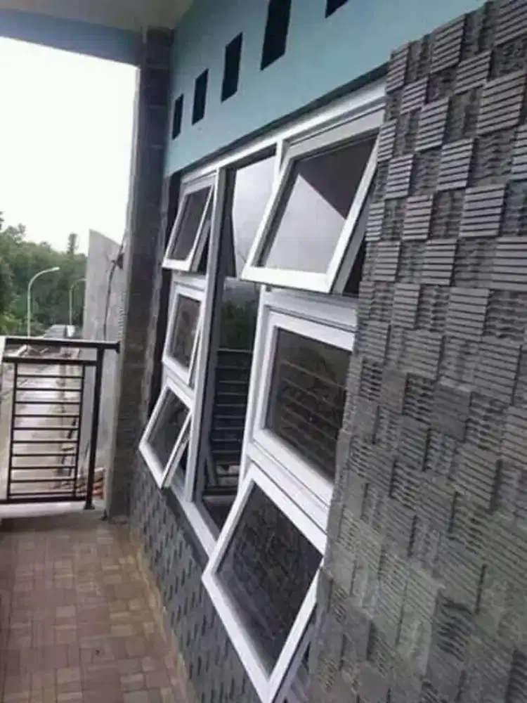Jendela aluminium kaca