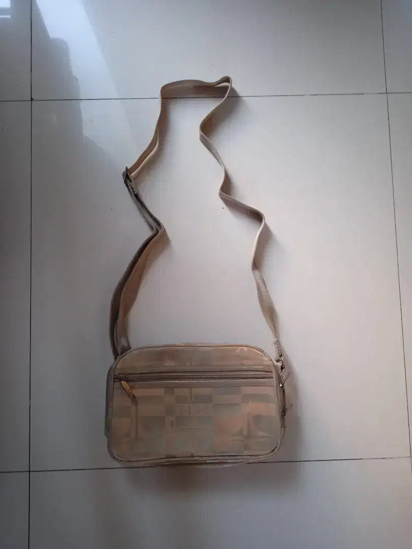 TAS SELEMPANG ELLE