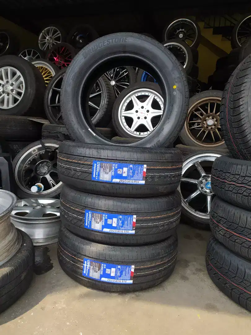 Ban bridgestone turanza t005. 205 55 16
