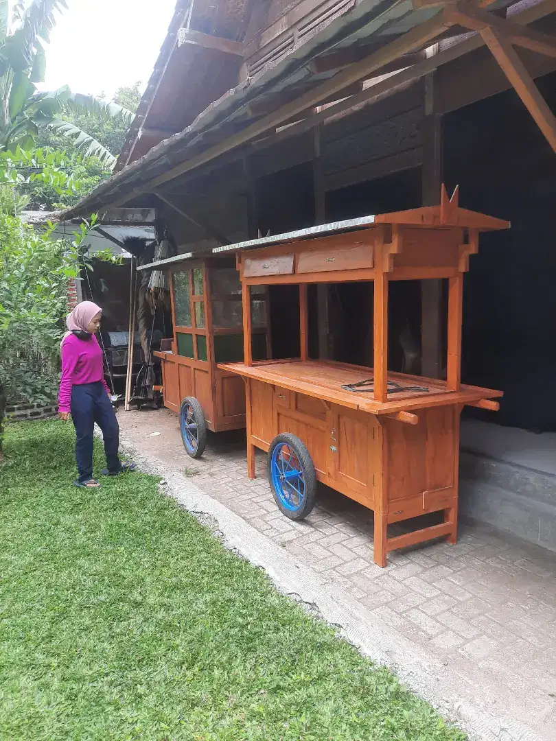 Gerobak angkringan bakmi jawa