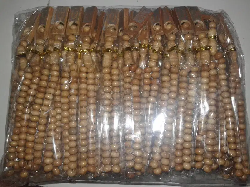 Souvenir tasbih kayu