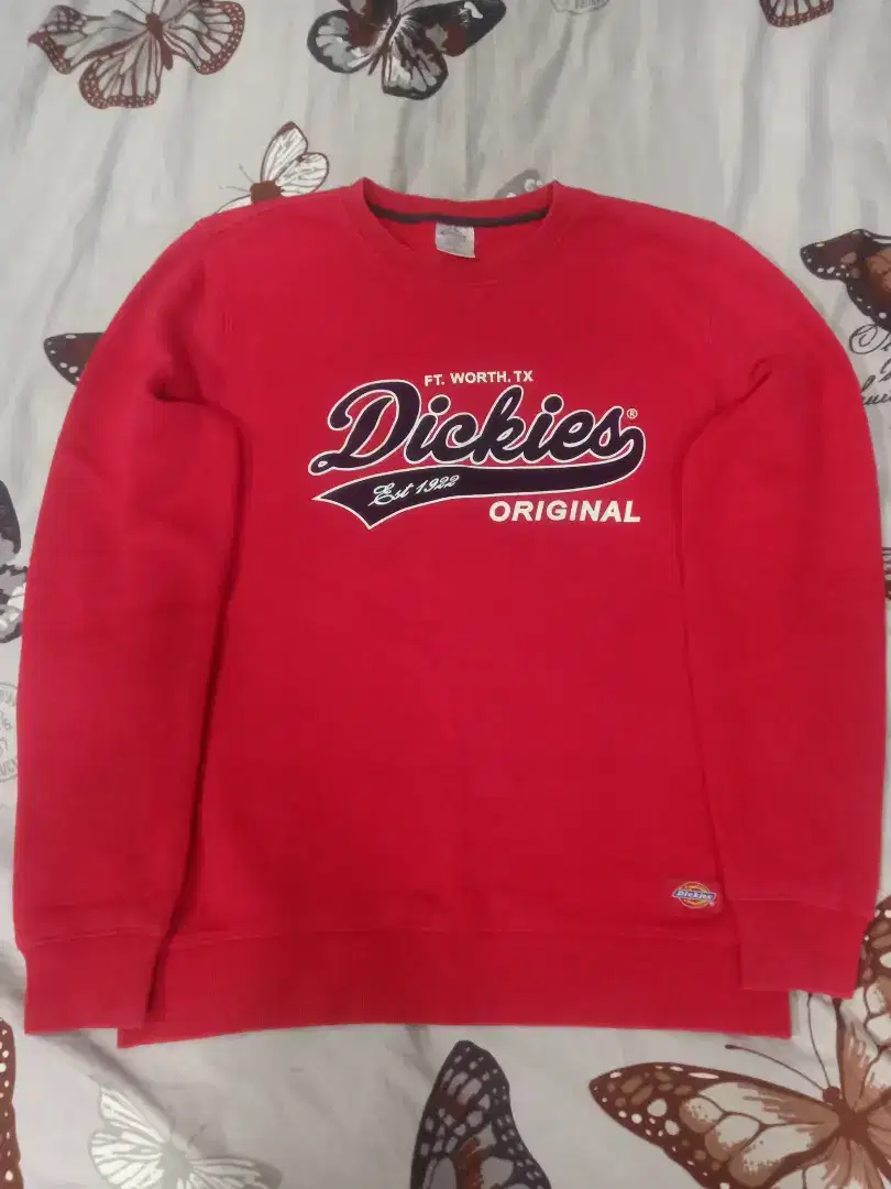 Crewneck dickies dan crewneck jordan original branded.