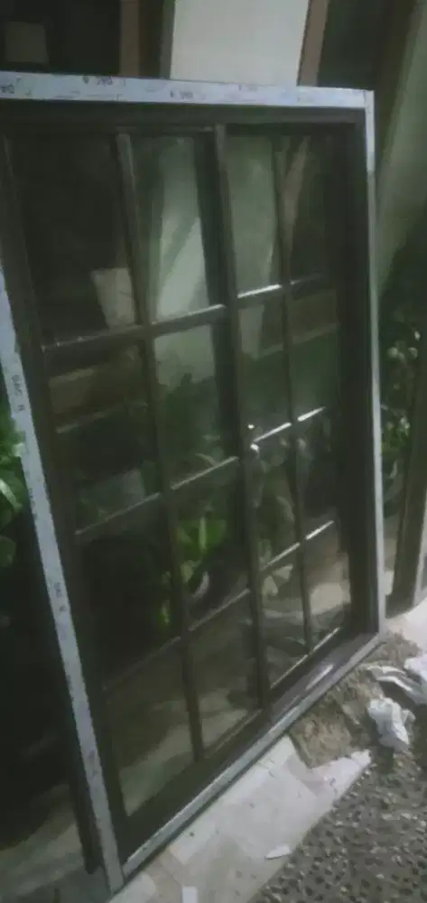 Jendela aluminium UK 100x100kaca 5mm