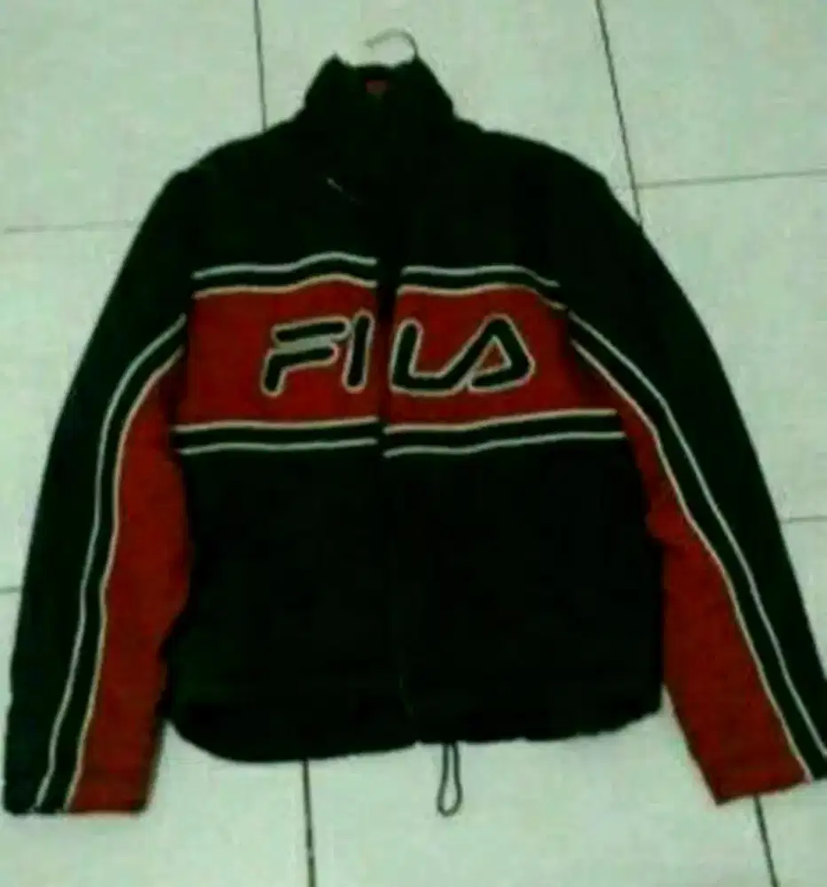 Jaket fila strip merah biru