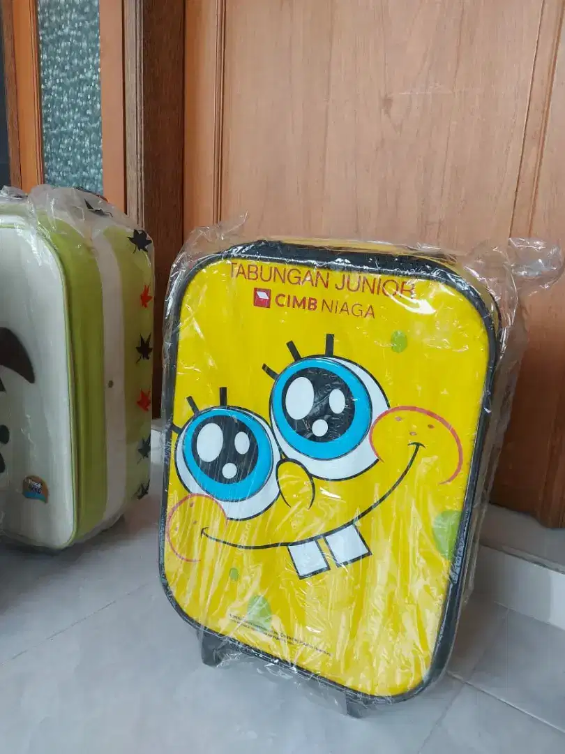 Tas troli sekolah bekal