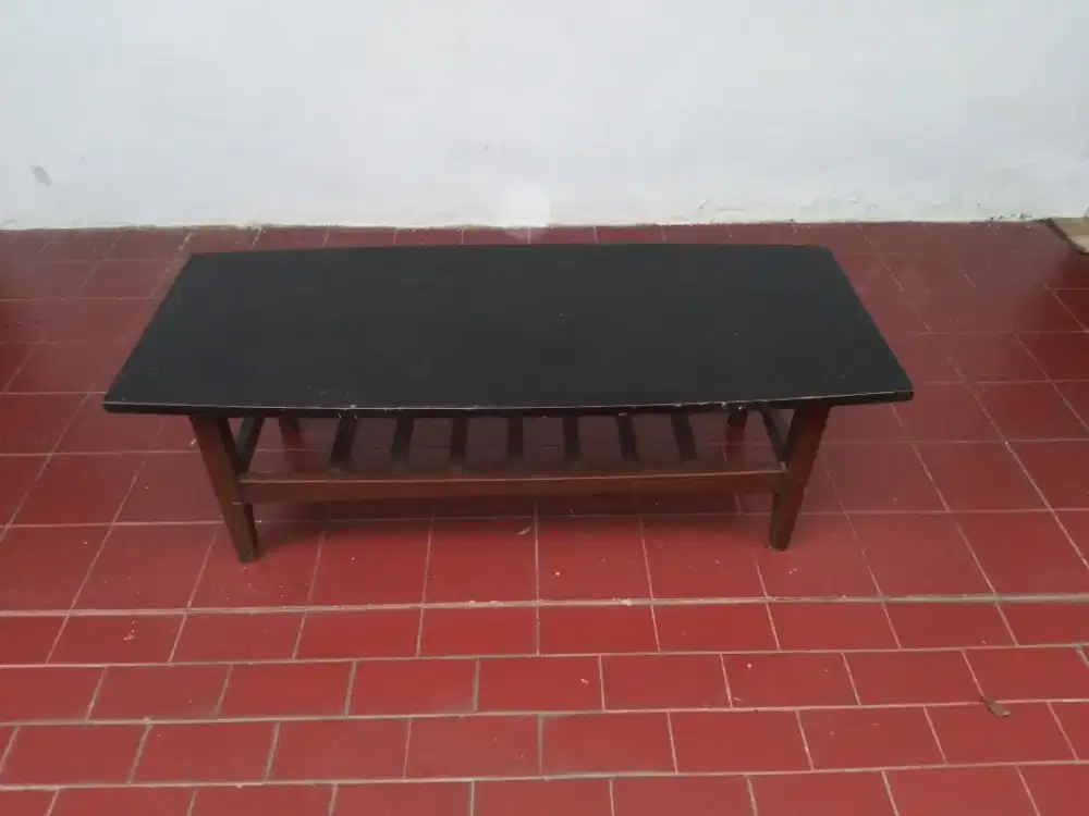 Meja tamu kayu jati tua