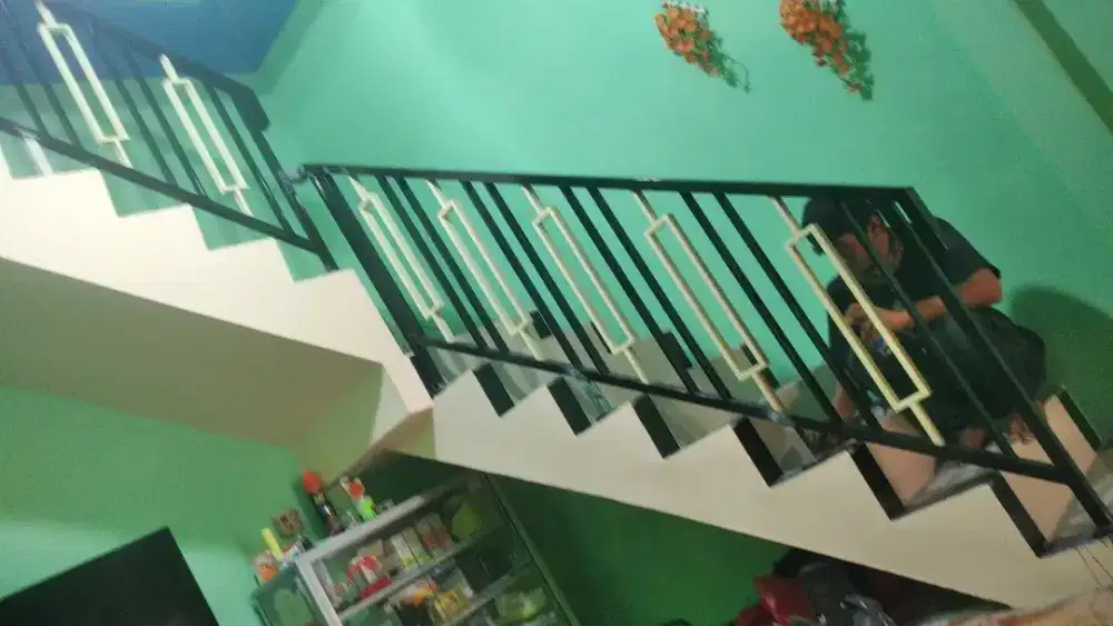 Reling tangga minimalis