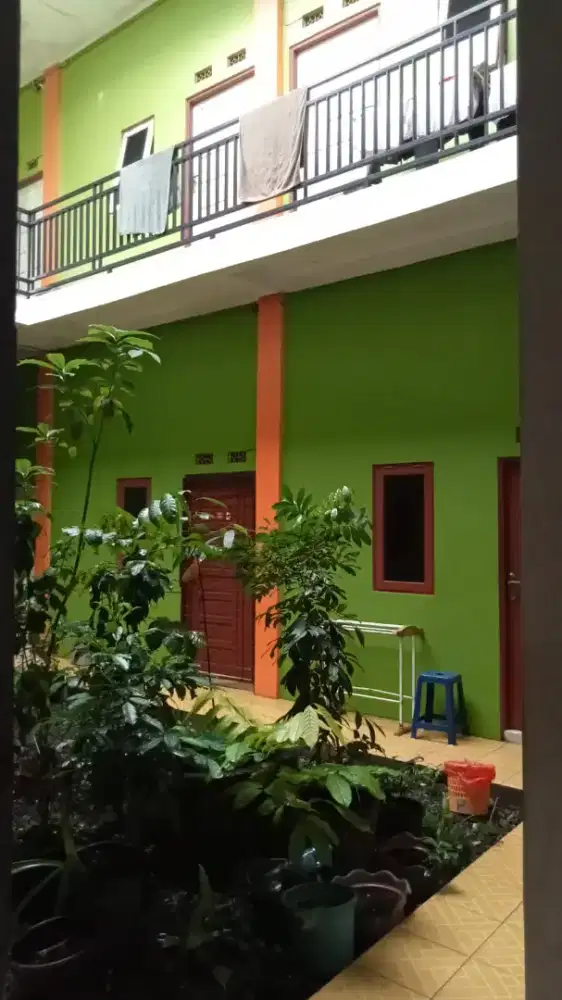 Dijual cepat ruko 3 lantai 3 pintu