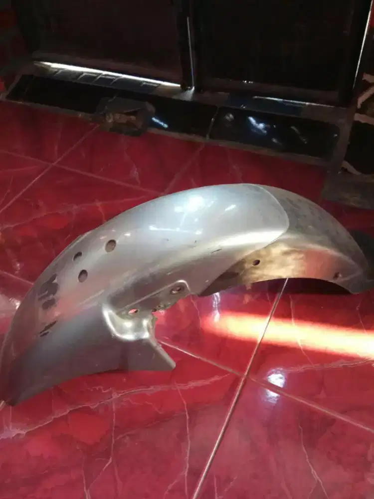 Spakbor atau Slebor Bajaj XCD 125 Original