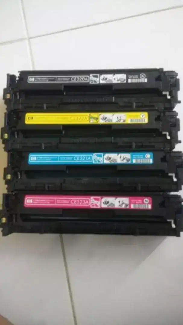 Dijual Cartridge Toner warna laser jet merk Hp second