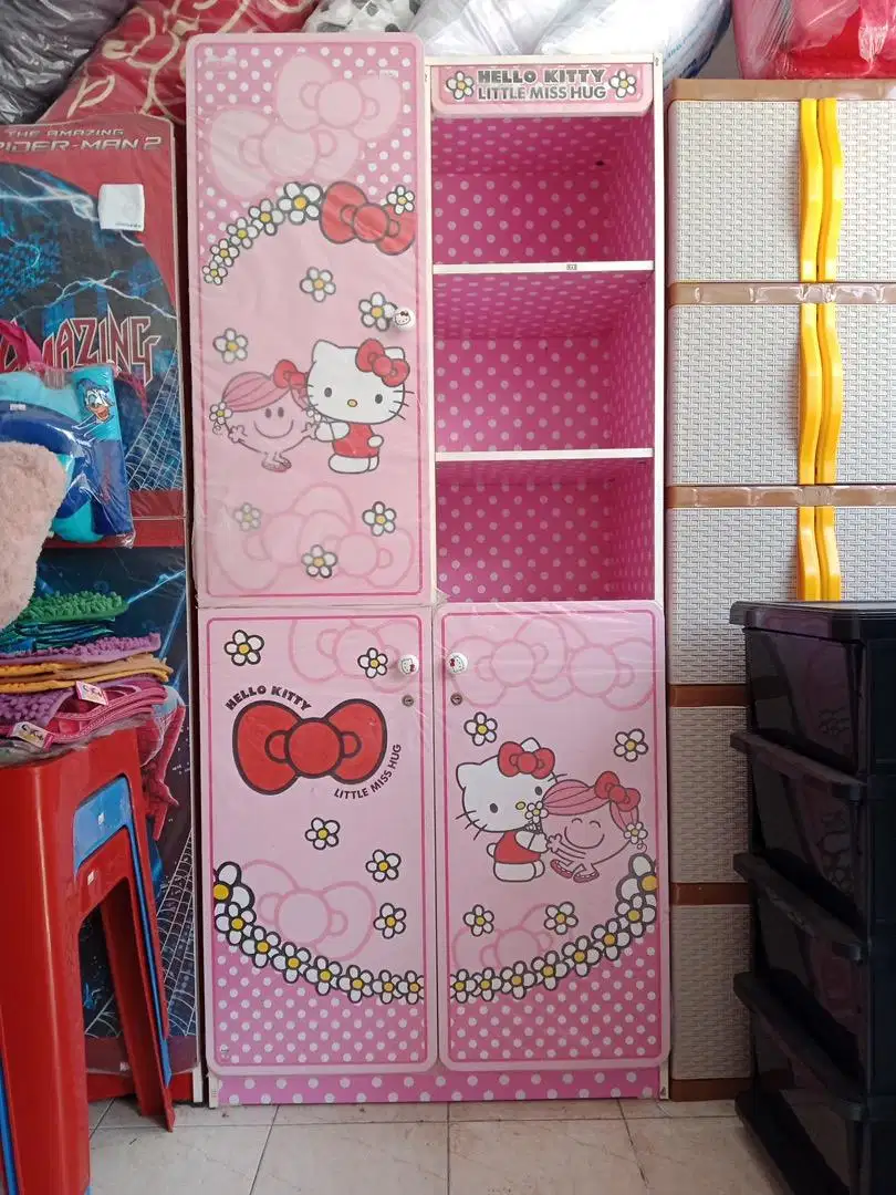 Promo Cuci Gudang! Lemari Partikel KeaPanel motif hellokitty pink