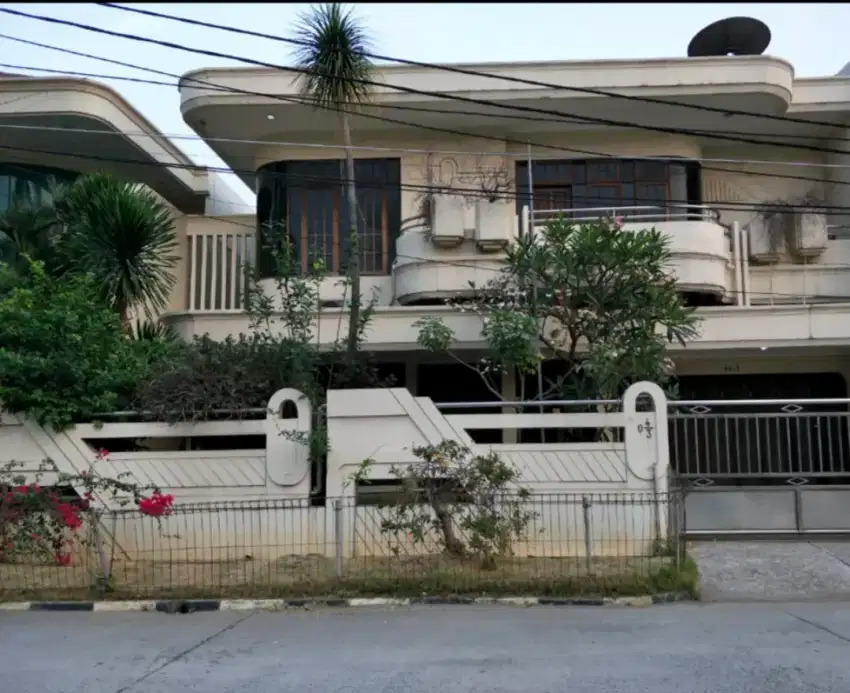 Dijual rumah Green Garden blok O 15x30 m2