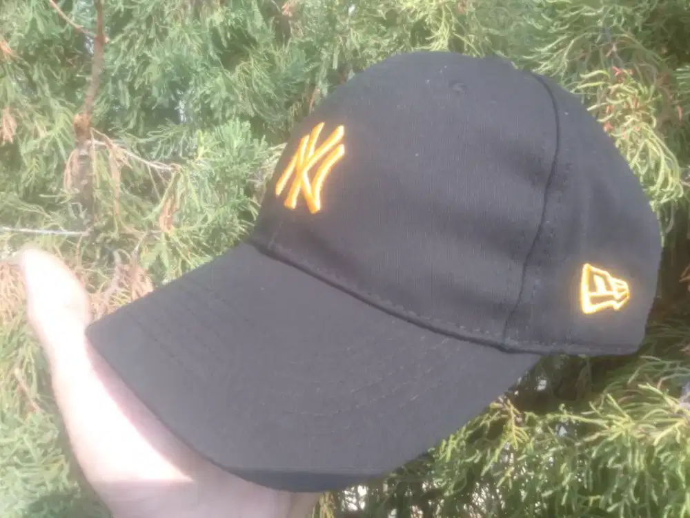 NY major cap (league baseball) black colour 2nd mint condition