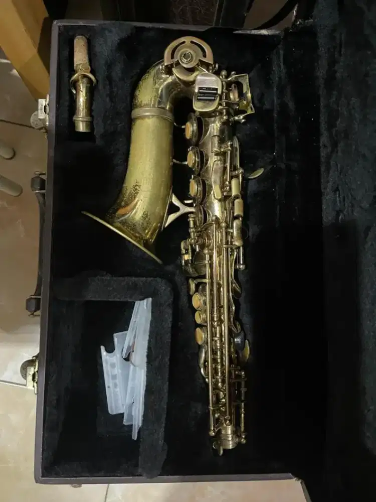 Jual beli Saxophone cod