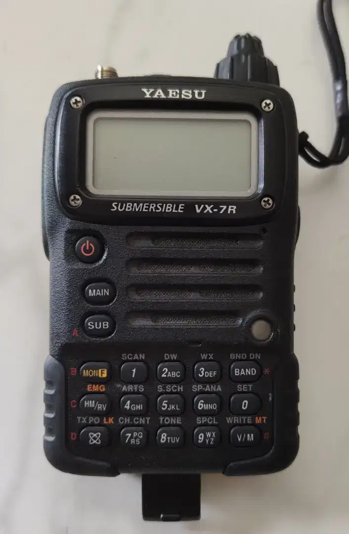 Yaesu Vertex Standard VX-7R