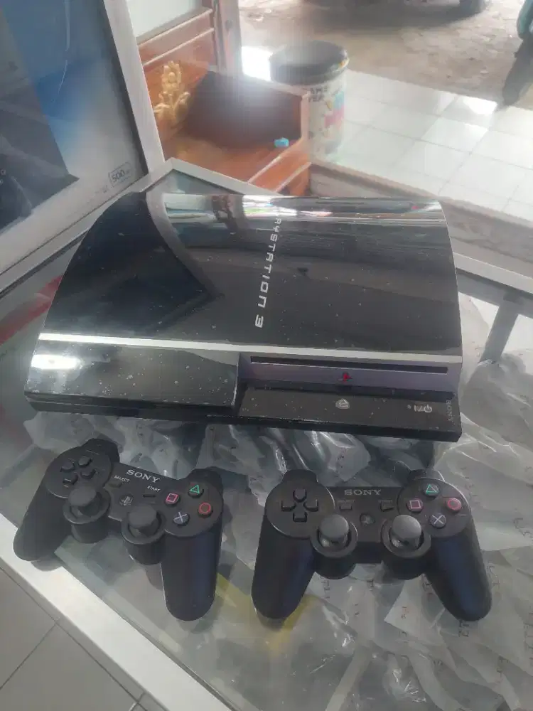 Bismillah jual ps 3 fat harrdisk 250 game game katah  stik 2 kabel2