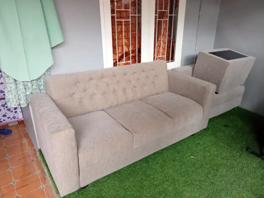 Service servis sofa panggilan