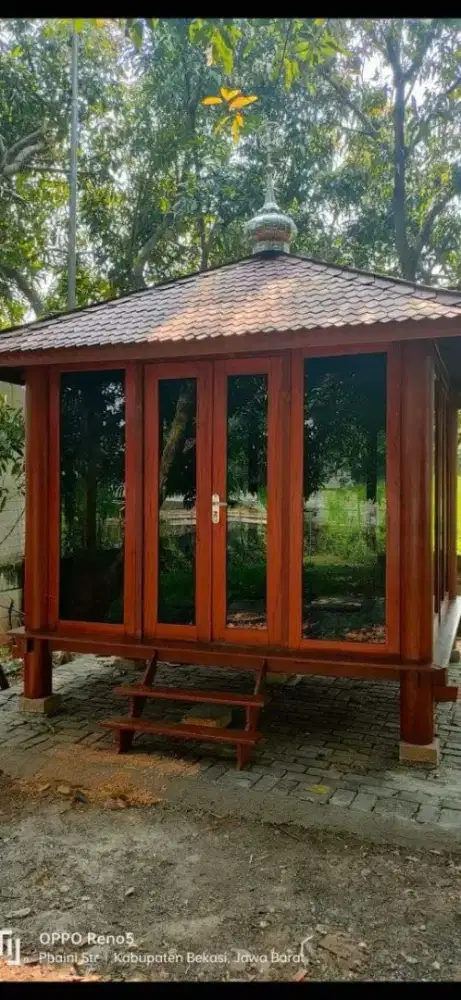 Gasebo mushollah dinding kaca ukuran 3x3m