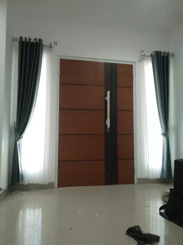 Melayani pesanan dan pemasangan