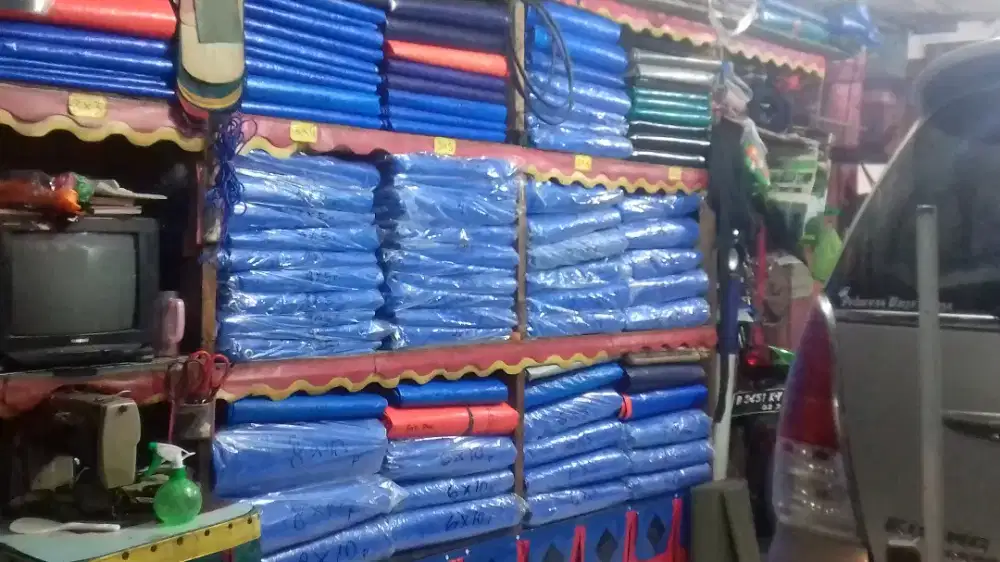 Kperluan perlengkapan usaha atau buat pnutup bangunan