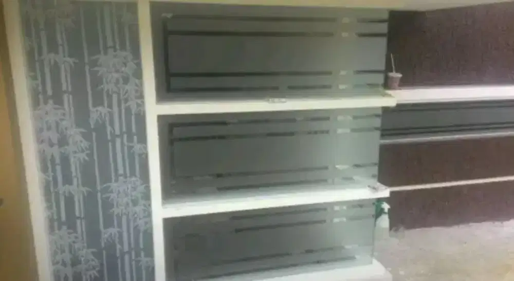 Bisa memasang kan stiker Sanblas dan Kaca Film dirumah minimalis