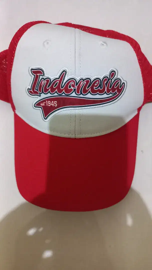 Topi Giordano dan Spy
