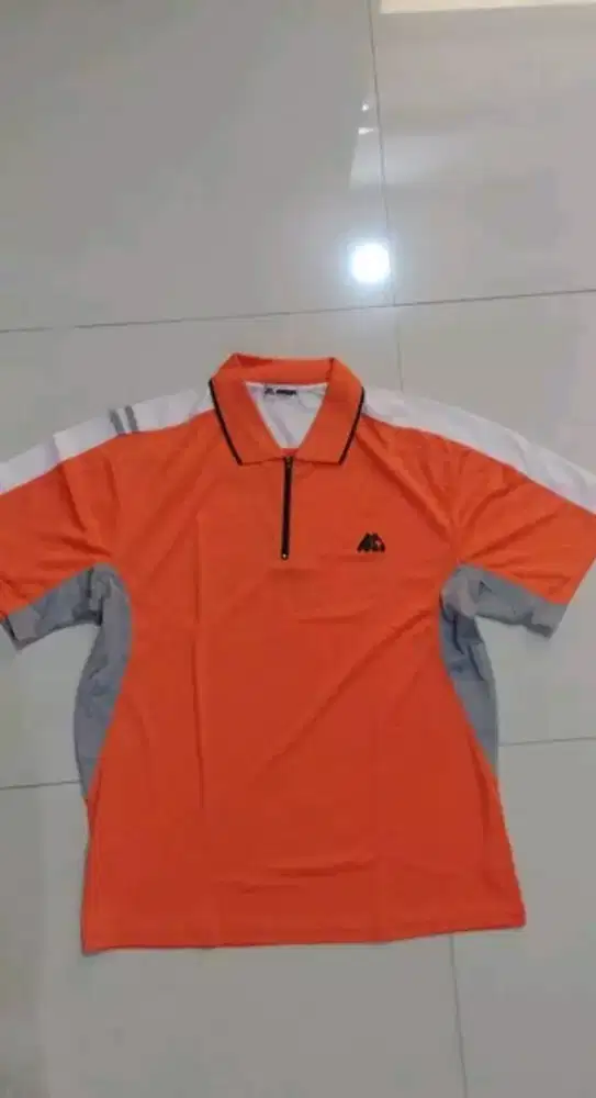 Kaos Badminton MMOA Orange, size besar