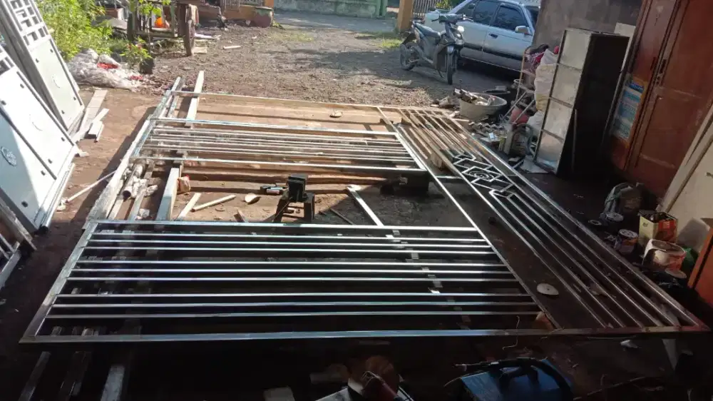 Railing tangga dan balkon