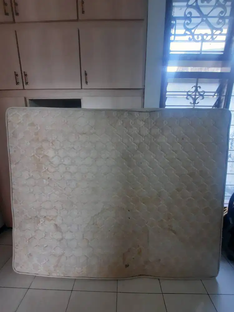 DIJUAL KASUR BEKAS JOGJA