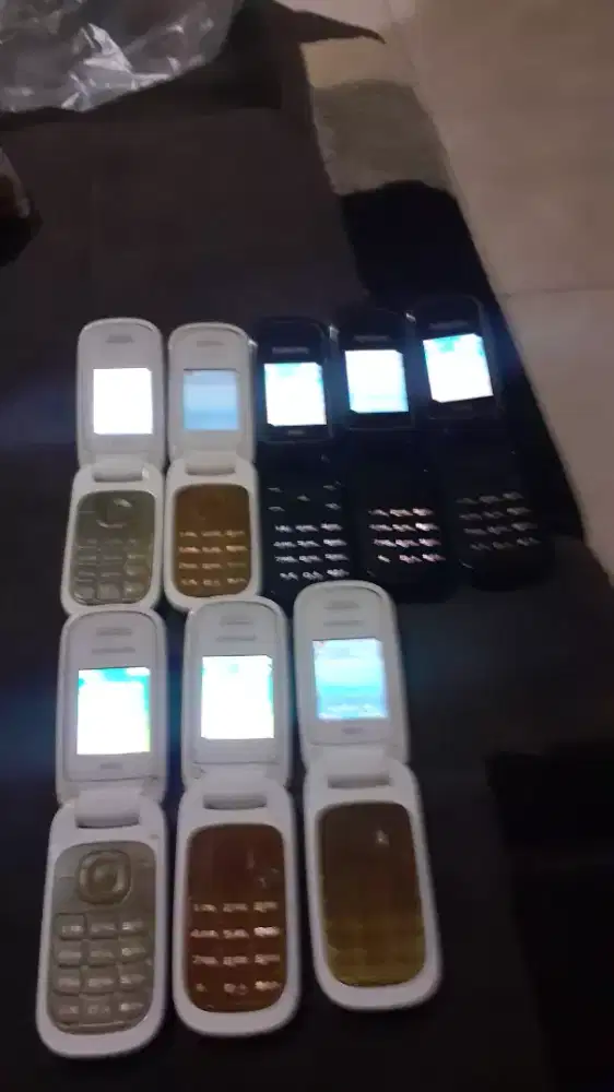 Samsung caramel duos original black and white colour