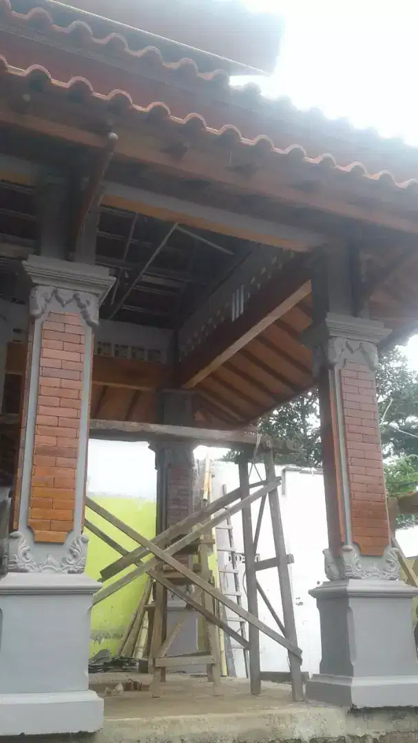 Hiasan dinding rumah ( bata tempel )