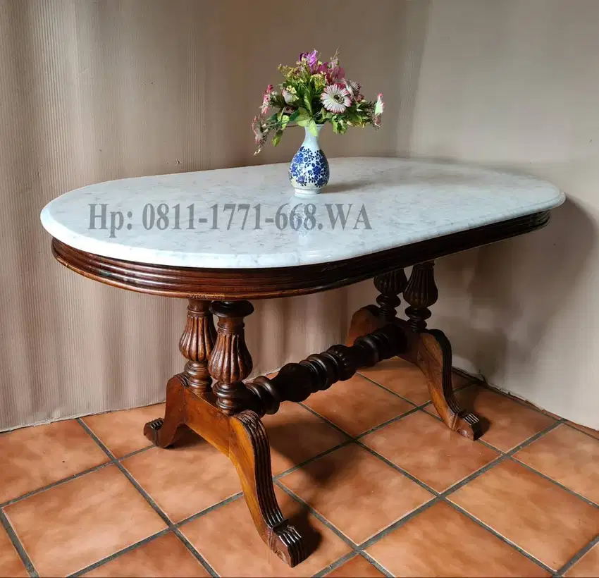 Meja marmer oval ukuran 80 x 150 cm