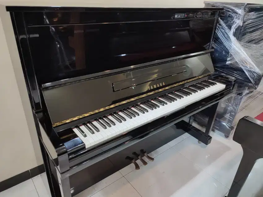Piano Yamaha Disclavier HQ300