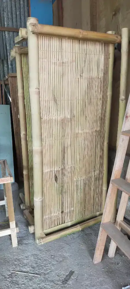 kursi bambu tangga lipat tirai rumbia dll