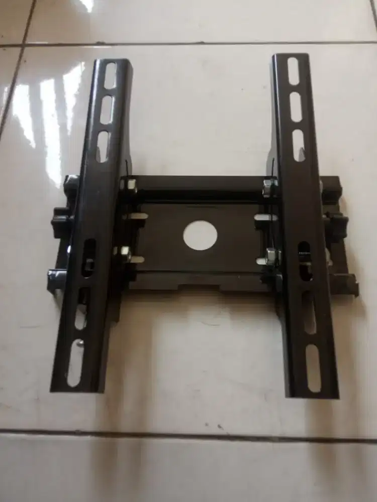 Bracket tv LED 19-43+install