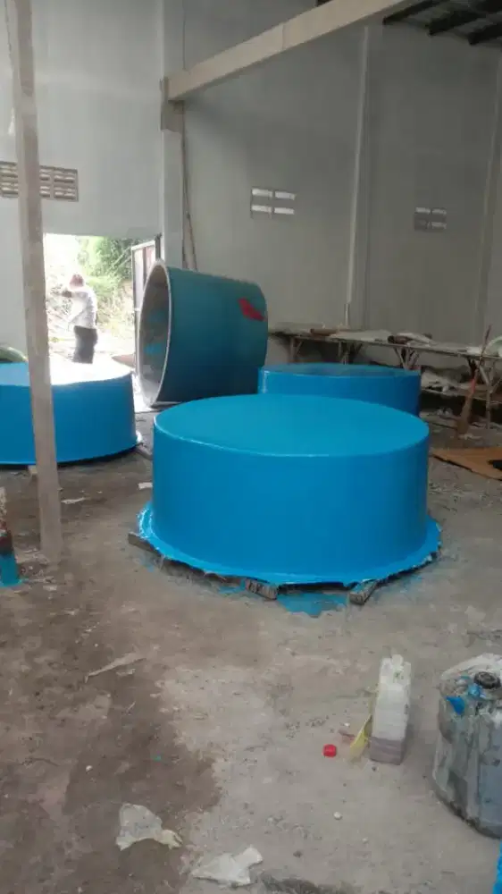 Kolam ikan / air fiberglass