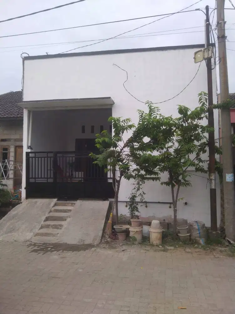 Rumah ini Di Jual Cepat