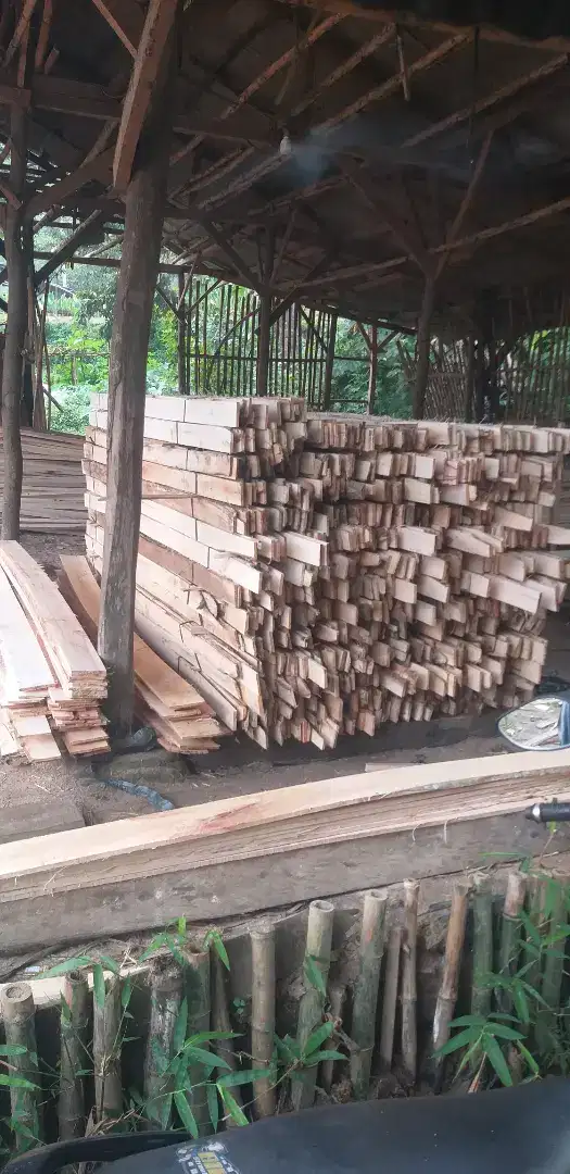 Jual bahan packing kayu dan kasa pembuatan peti