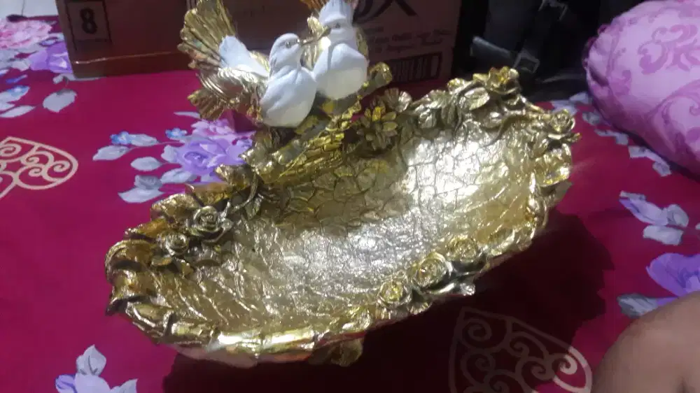 Keranjang Buah Antik.