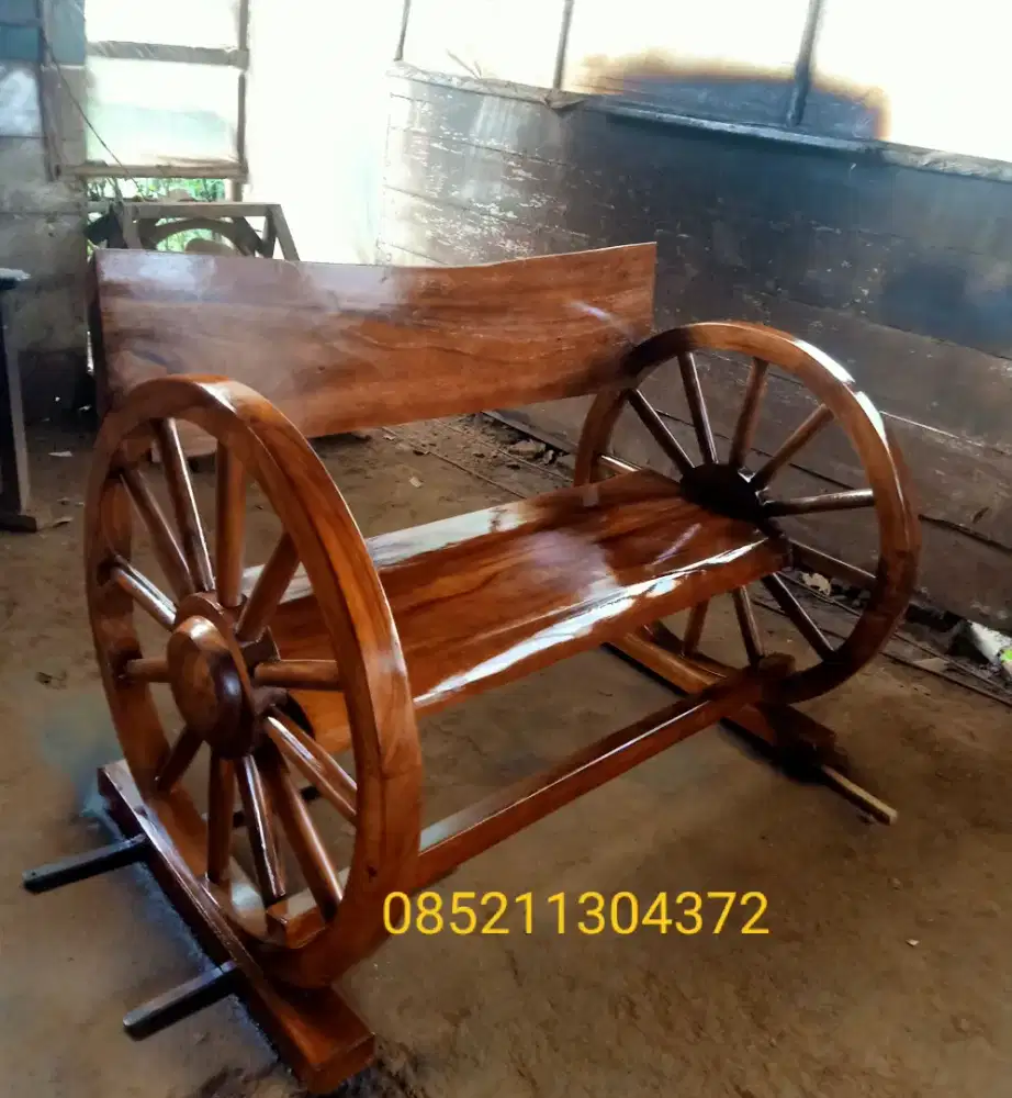 Bangku roda kayu trembesi/kayu meh