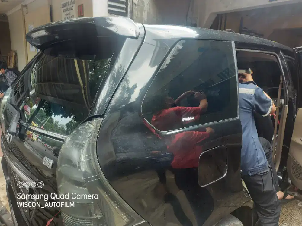 pasang atau ganti kaca film mobil bisa dipanggil