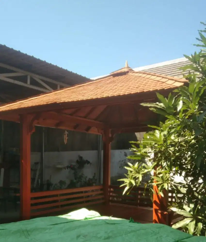 Gazebo taman rumah asri