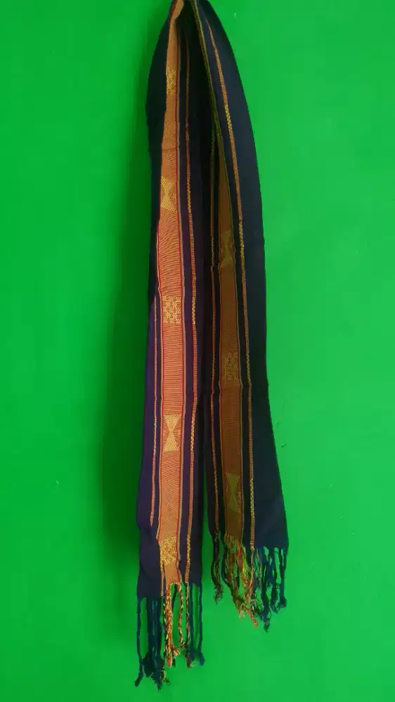 Kain tenun etnik Lombok