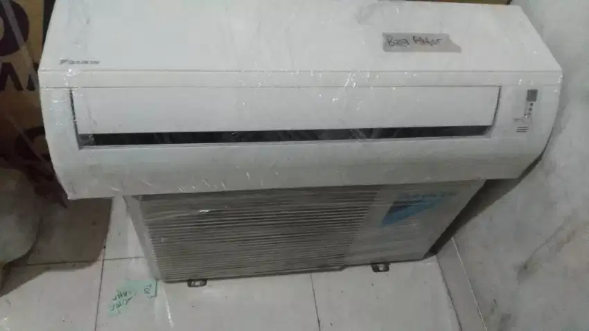 AC Daikin   ( 1/2 PK )  Thailand