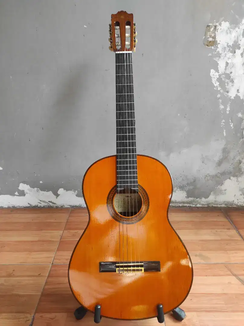 YAMAHA GITAR VINTAGE SERI LANGKA G240ii