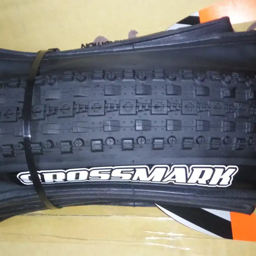 Baru Ban Luar 26 x 2.10 crossmark maxxis Lipat