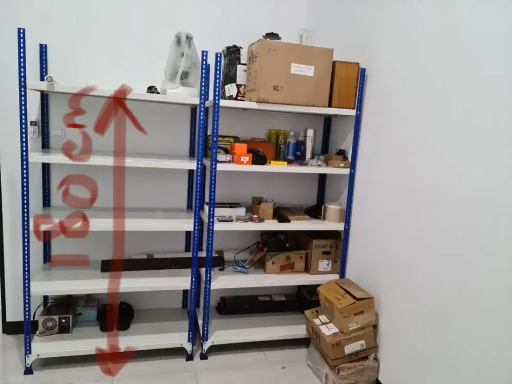 Rak besi siku lubang serbaguna