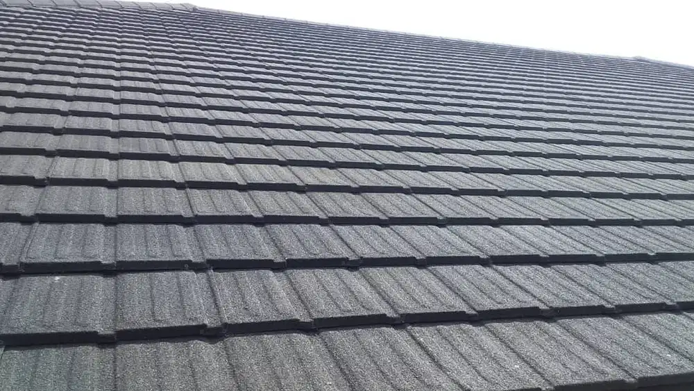 Genteng Metal Minimalis Ecoroof Tebal 0,25