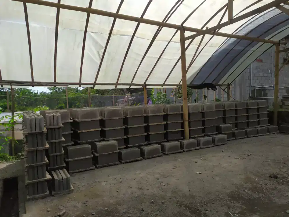 Batako pres mesin stock banyak siap kirim