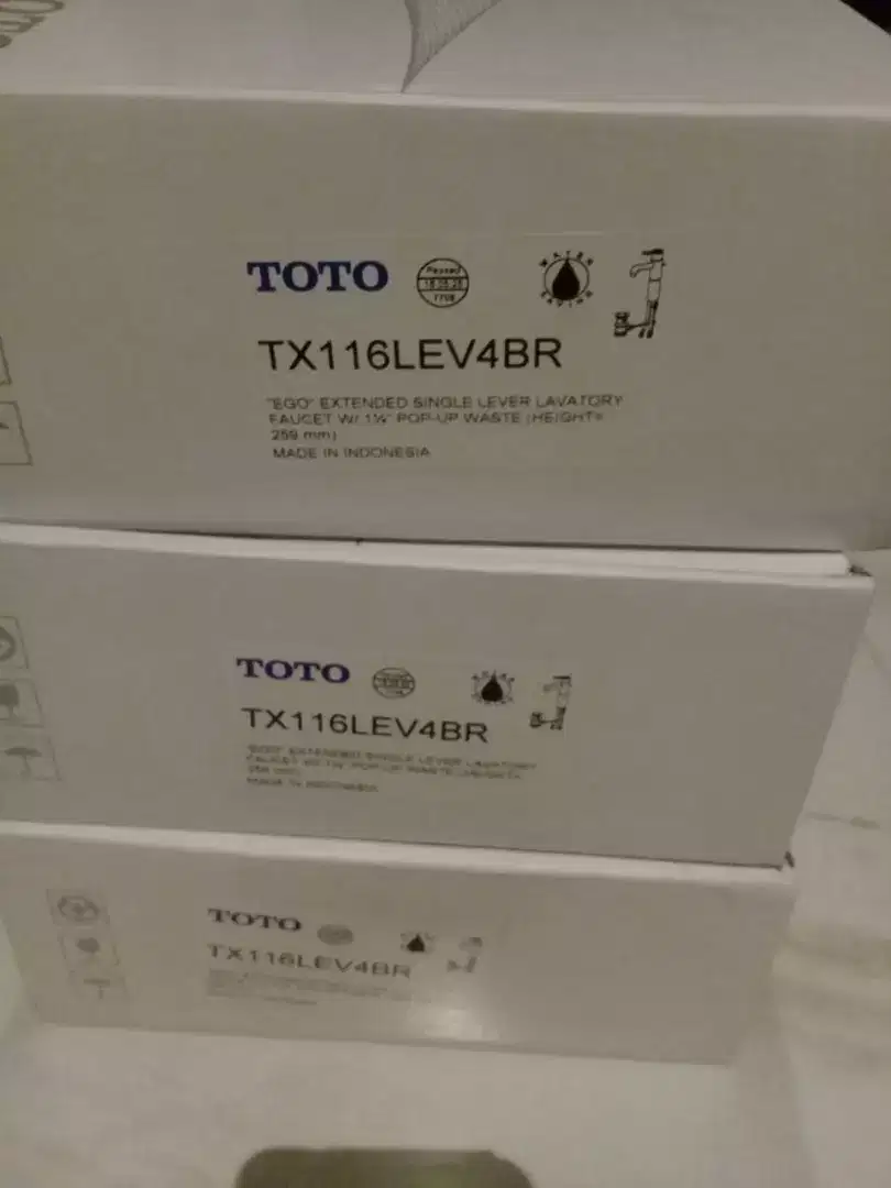 Jual beli asesoris toto sisa proyek